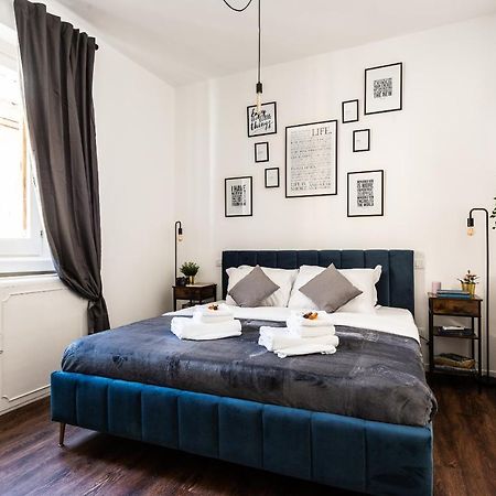Appartamento Via Del Corso Roma Ngoại thất bức ảnh